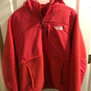 The North Face Women’s Denali Fleece Jacket